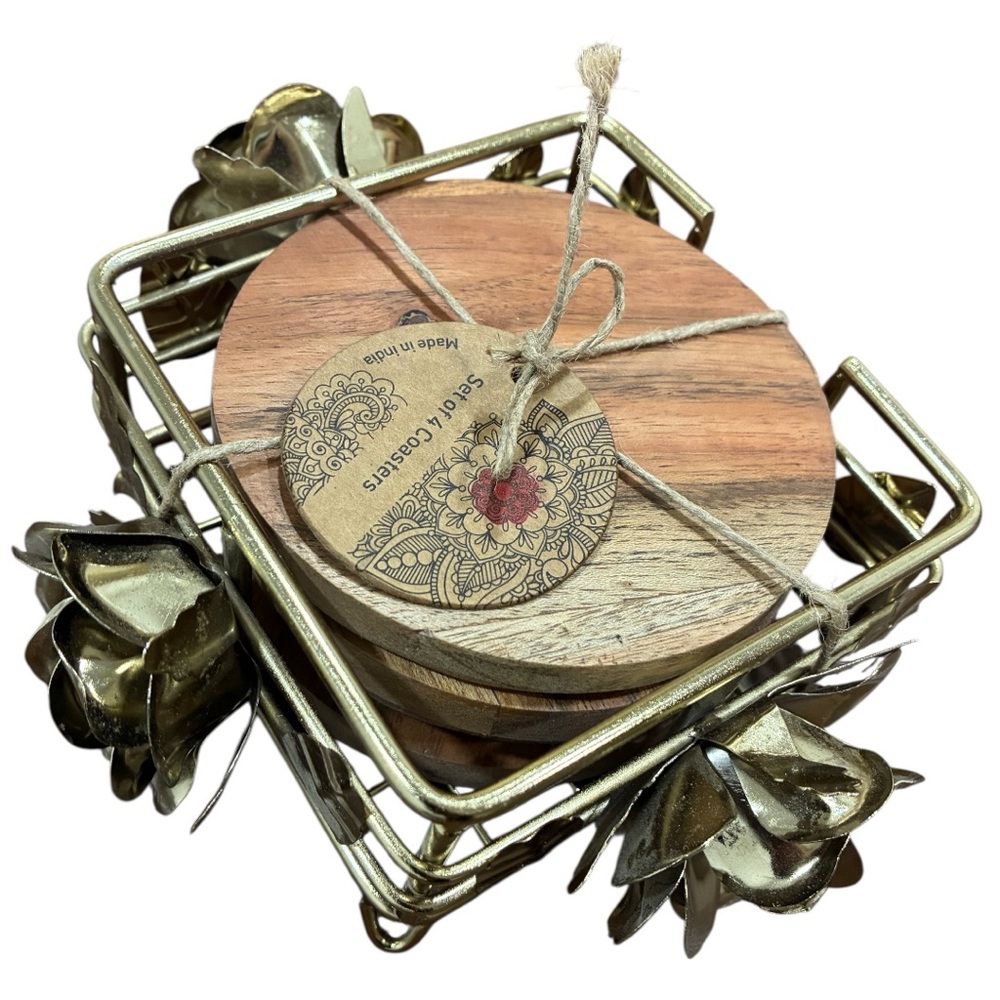 Set/4 coasters and high-quality metal ROSES holder crafted in India.